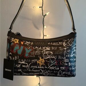 NWT DKNY Carlita EW Bag Black & Graffiti Print Faux Leather Shoulder Handbag